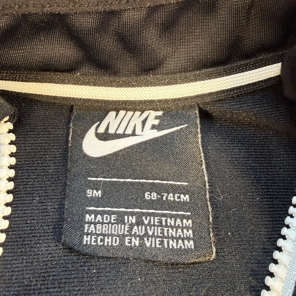 Kids 9M Nike Black and‎ White Track Jacket